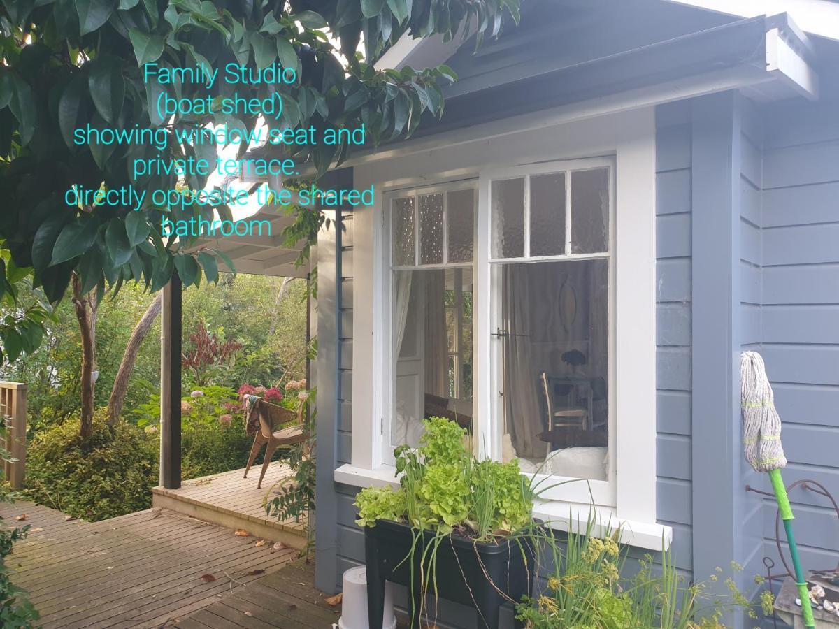 Cabins On Tudor Bed & Breakfast 모투에카 외부 사진